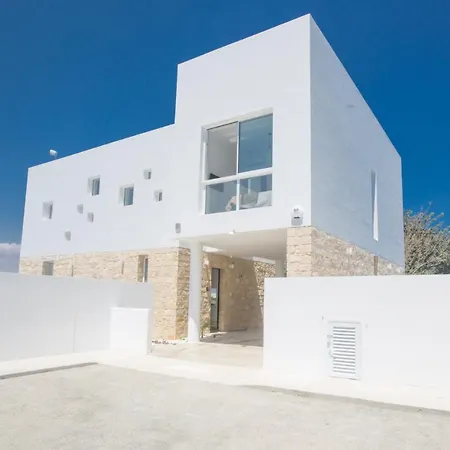 Villa The Complete Guide To Renting Your Exclusive Holiday In With Private Pool And Close To The Beach 1548 Protaras