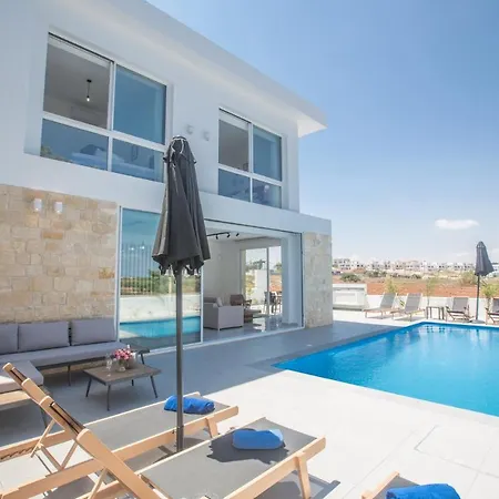 Willa The Complete Guide To Renting Your Exclusive Holiday In With Private Pool And Close To The Beach 1548 *