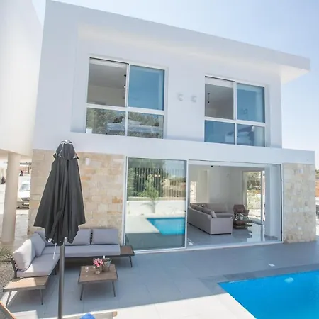 The Complete Guide To Renting Your Exclusive Holiday In With Private Pool And Close To The Beach 1548 Villa