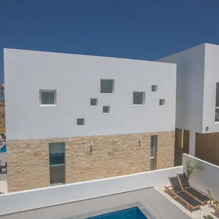 The Complete Guide To Renting Your Exclusive Holiday In With Private Pool And Close To The Beach 1548